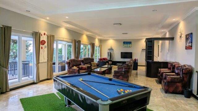 61c37b84-e834-43e3-8a82-a1b2404d9e8b