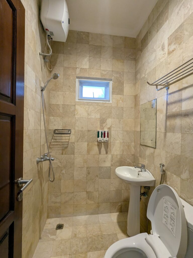 f1239063-f5e7-47cb-a7c0-72df35bcfe8e